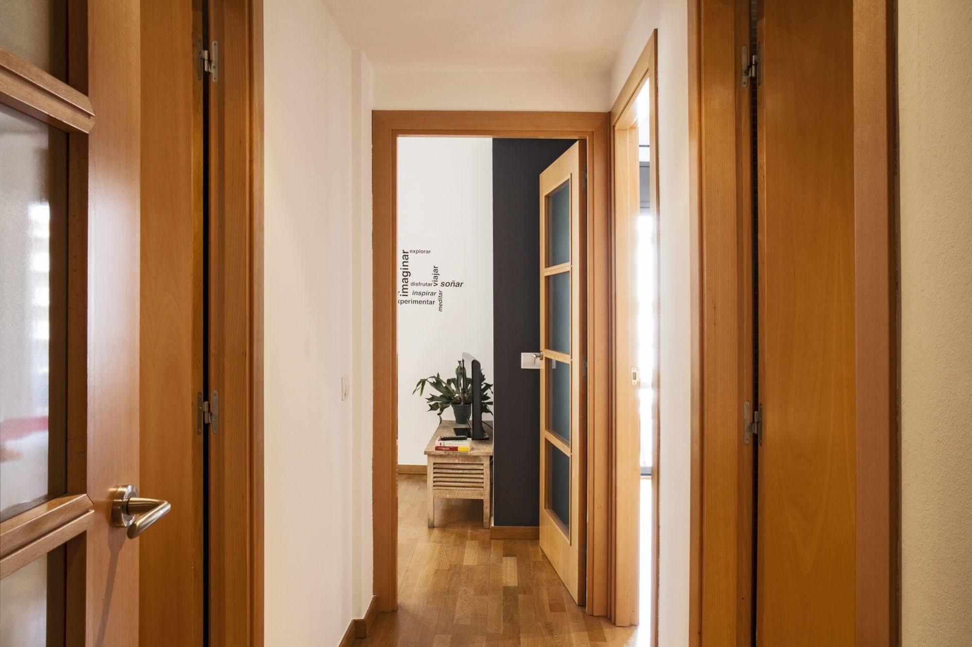 AinB Eixample - Entença Apartments Barcelona Exterior foto